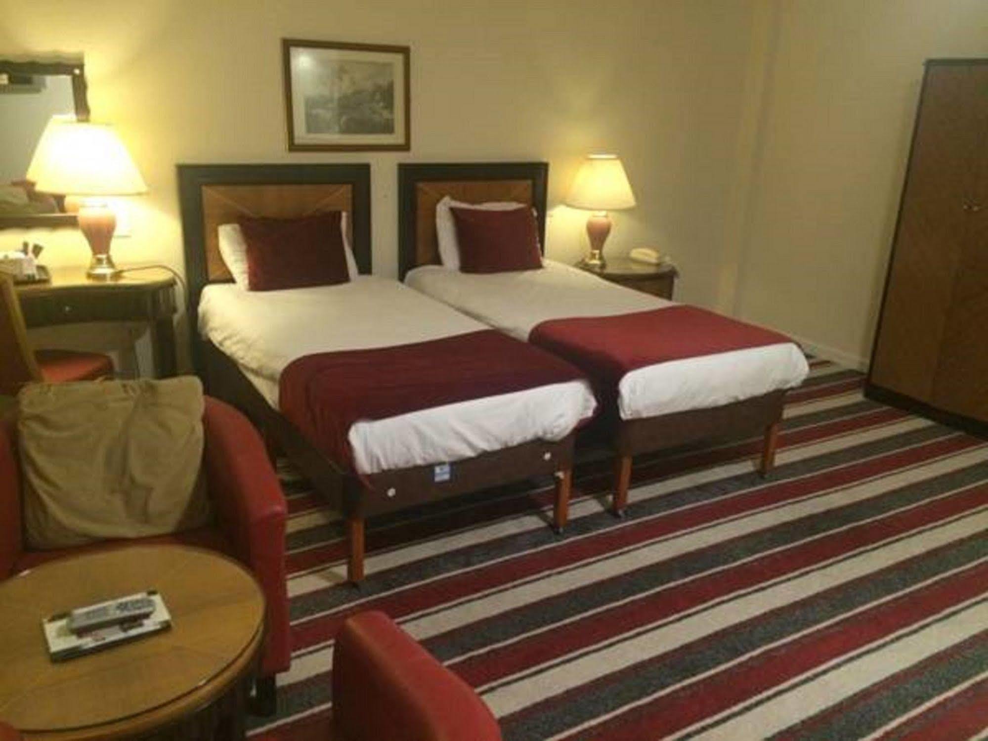 Britannia Bournemouth Hotel Bagian luar foto