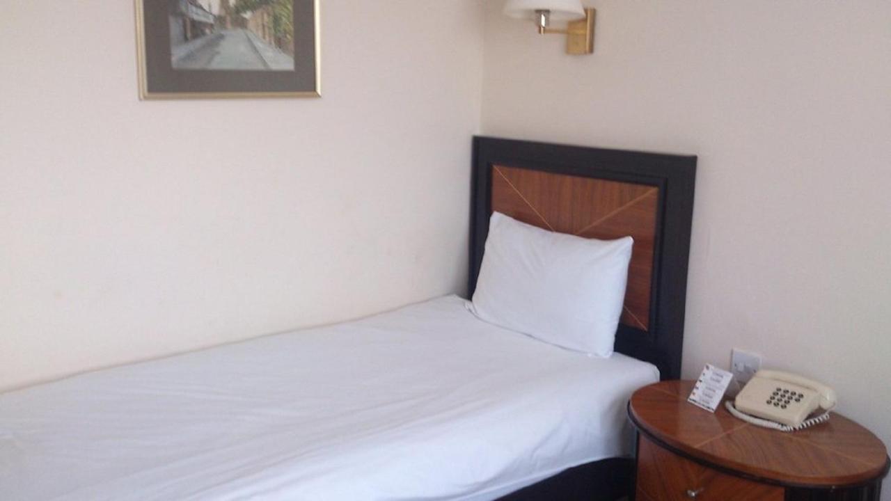 Britannia Bournemouth Hotel Bagian luar foto